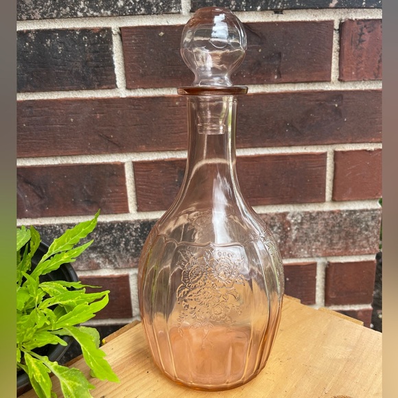 Vintage Depression Glass Decanter Mayfair Open Rose - Picture 1 of 9